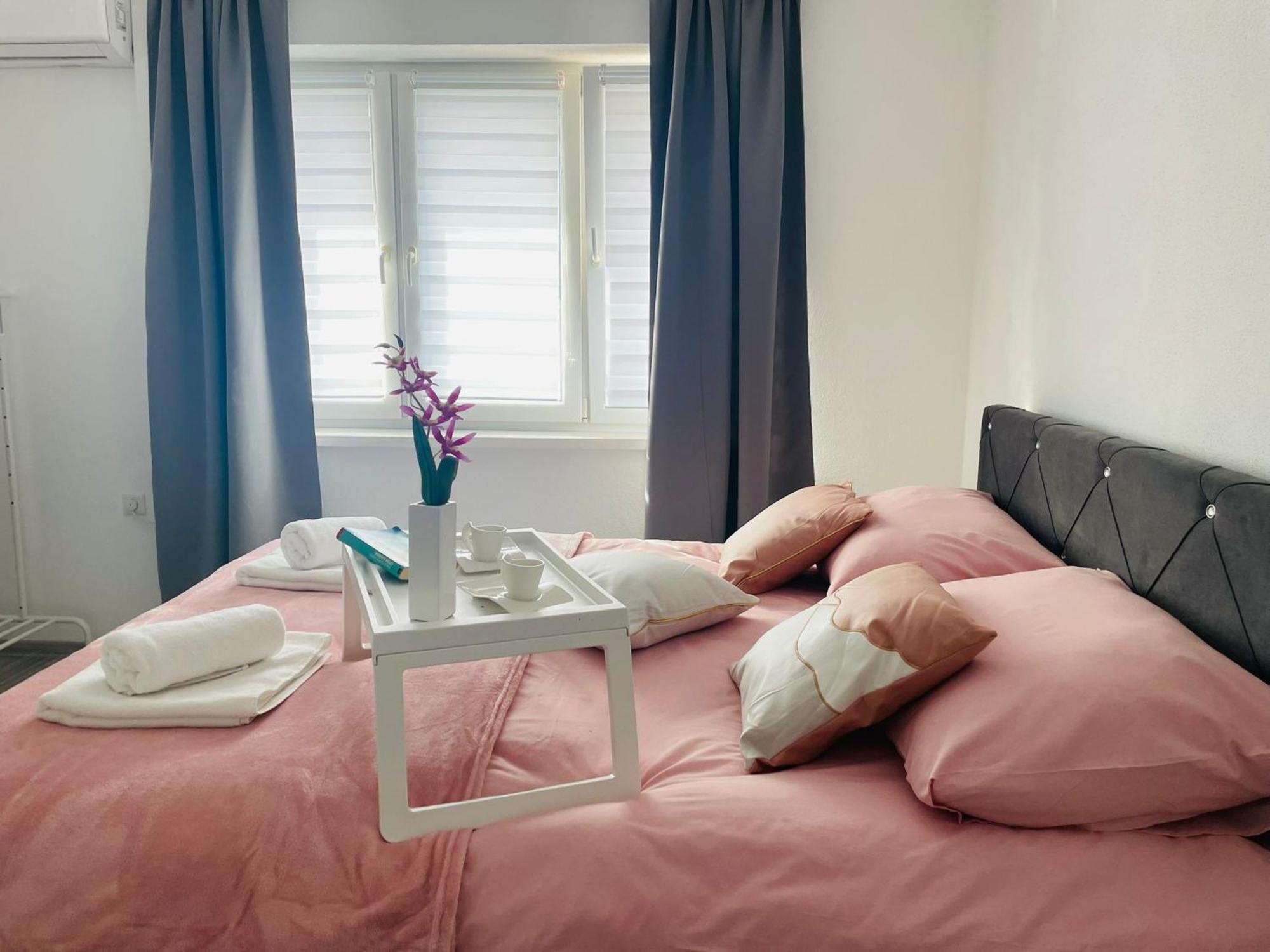 Apartment Zara Bihac Bagian luar foto