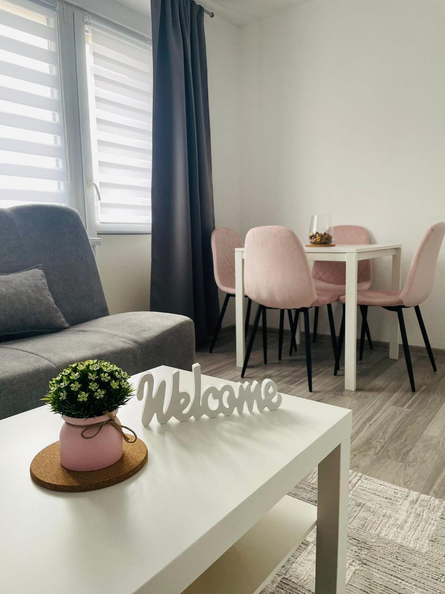 Apartment Zara Bihac Bagian luar foto