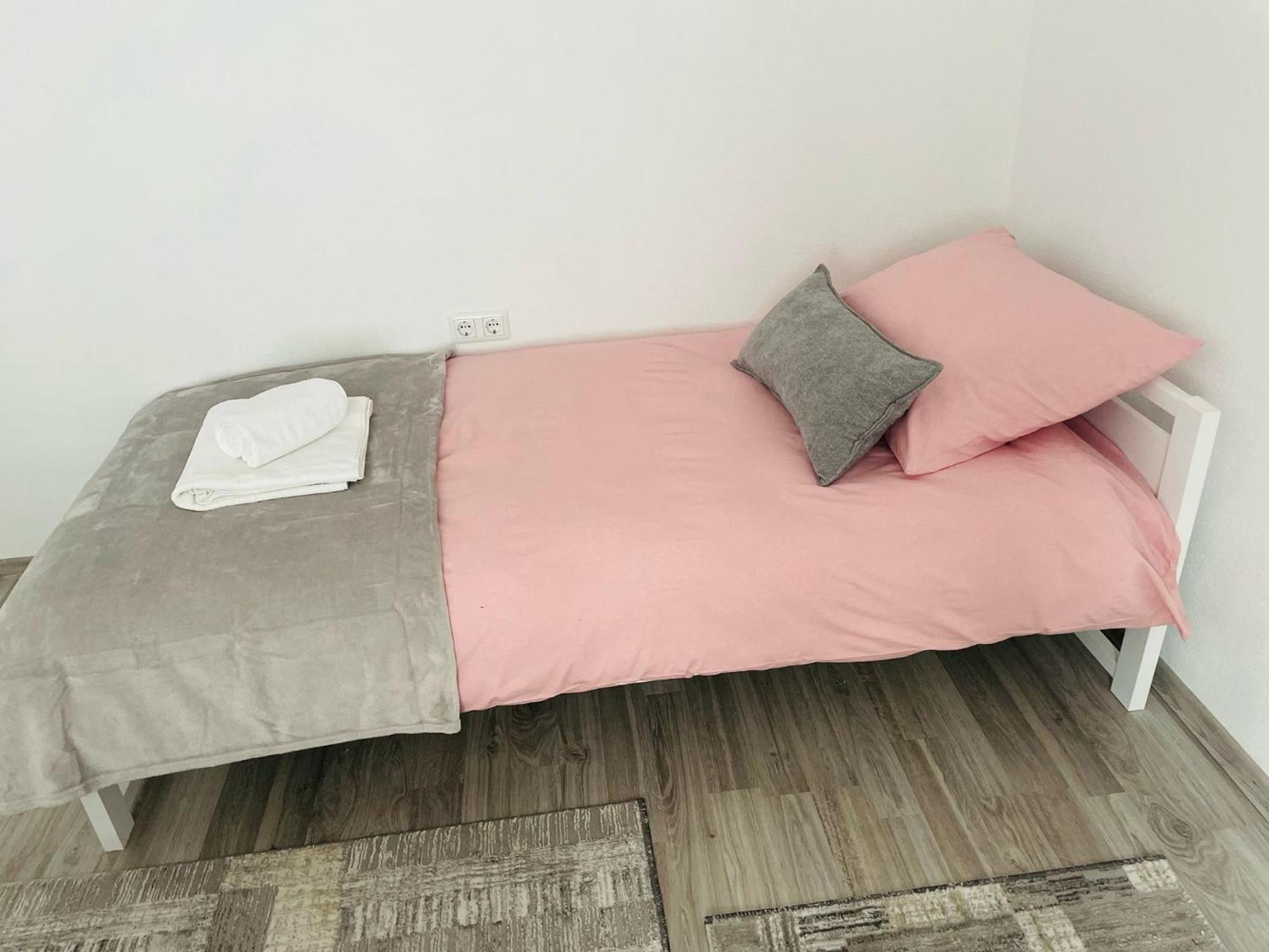 Apartment Zara Bihac Bagian luar foto